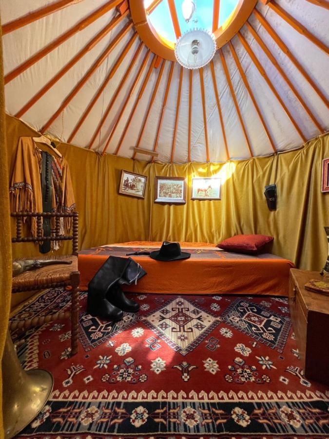 Crazy Lounge Bnb Aigle Eksteriør bilde
