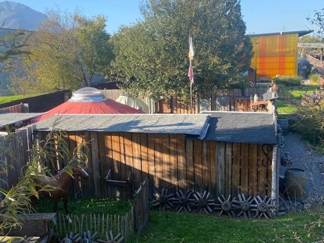 Crazy Lounge Bnb Aigle Eksteriør bilde
