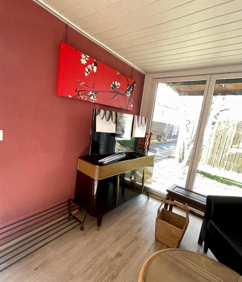 Crazy Lounge Bnb Aigle Eksteriør bilde