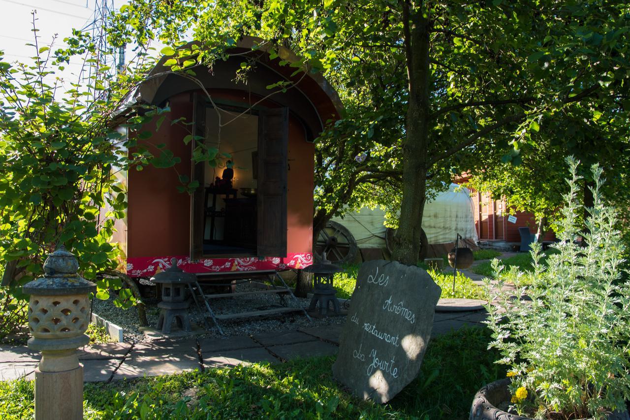 Crazy Lounge Bnb Aigle Eksteriør bilde