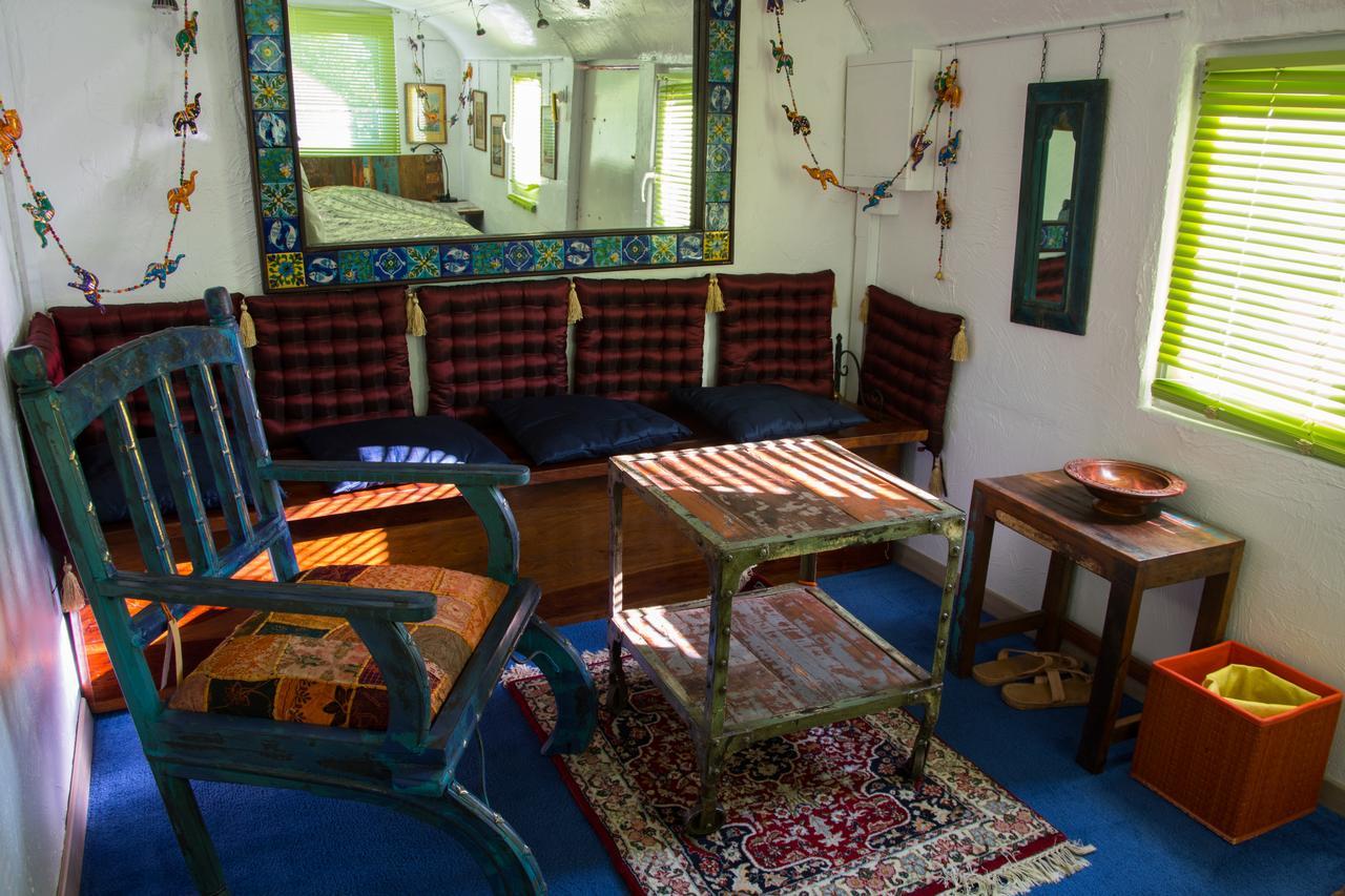 Crazy Lounge Bnb Aigle Eksteriør bilde