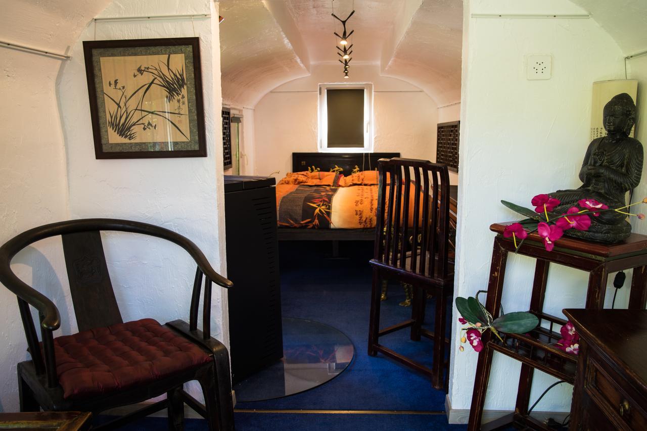 Crazy Lounge Bnb Aigle Eksteriør bilde