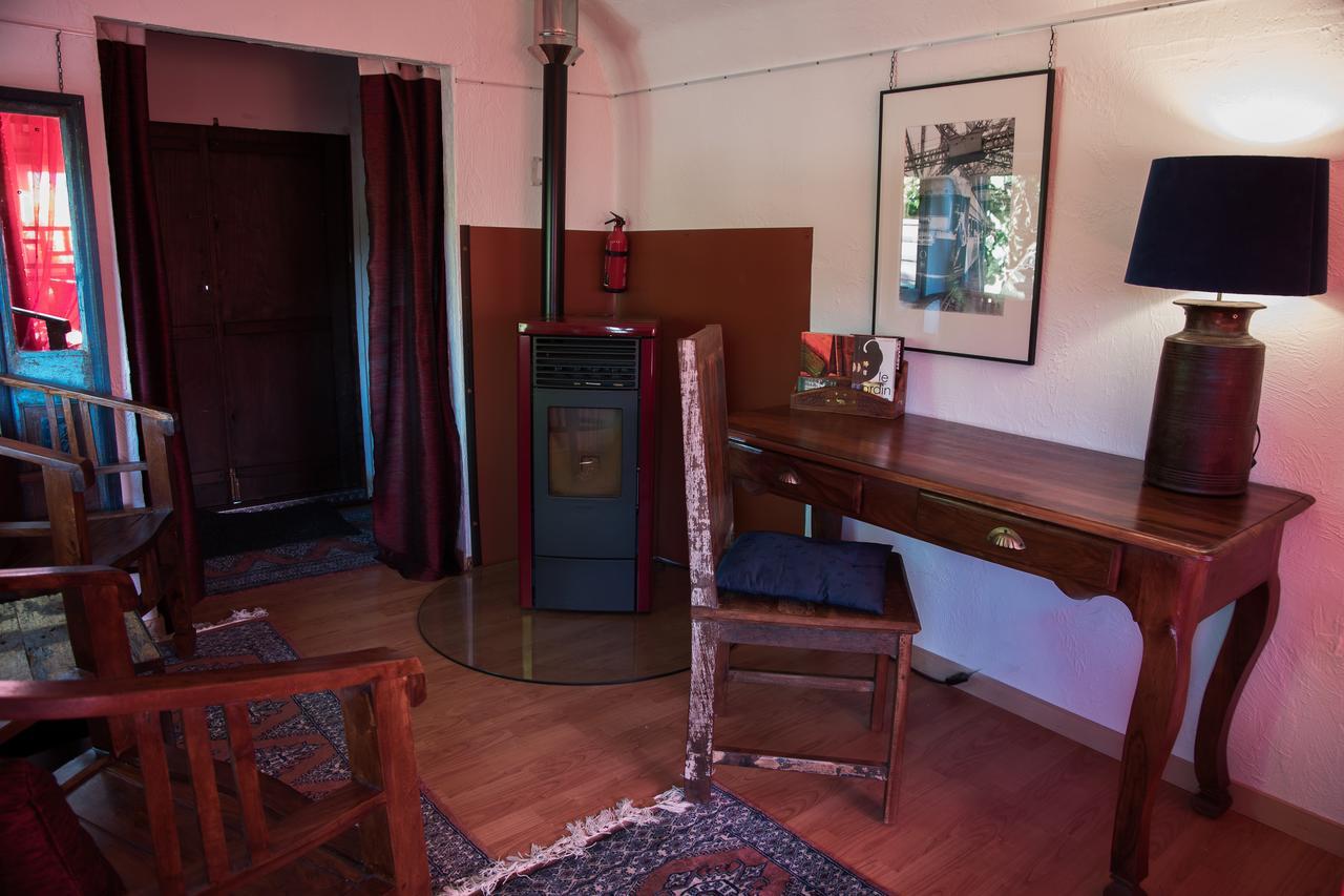 Crazy Lounge Bnb Aigle Eksteriør bilde